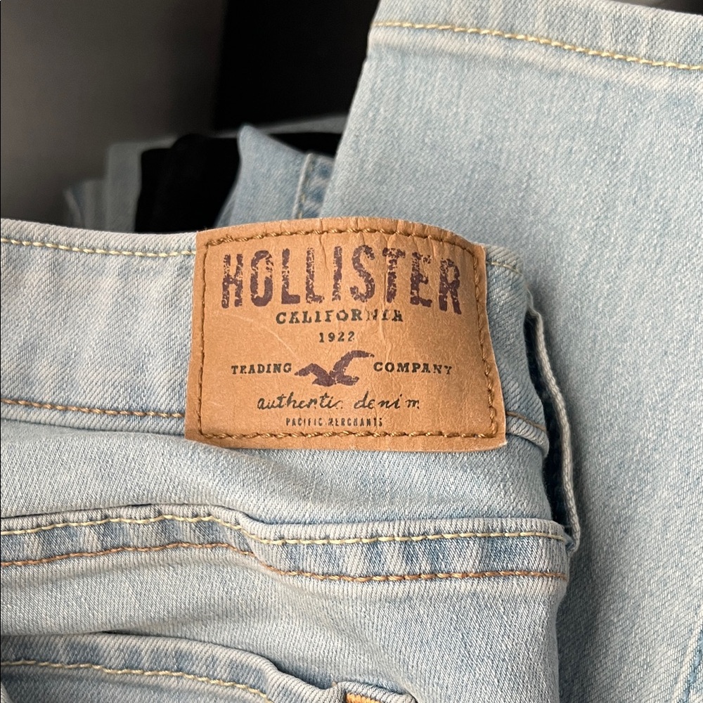 Hollister Light Blue Women's Skinny Jeans